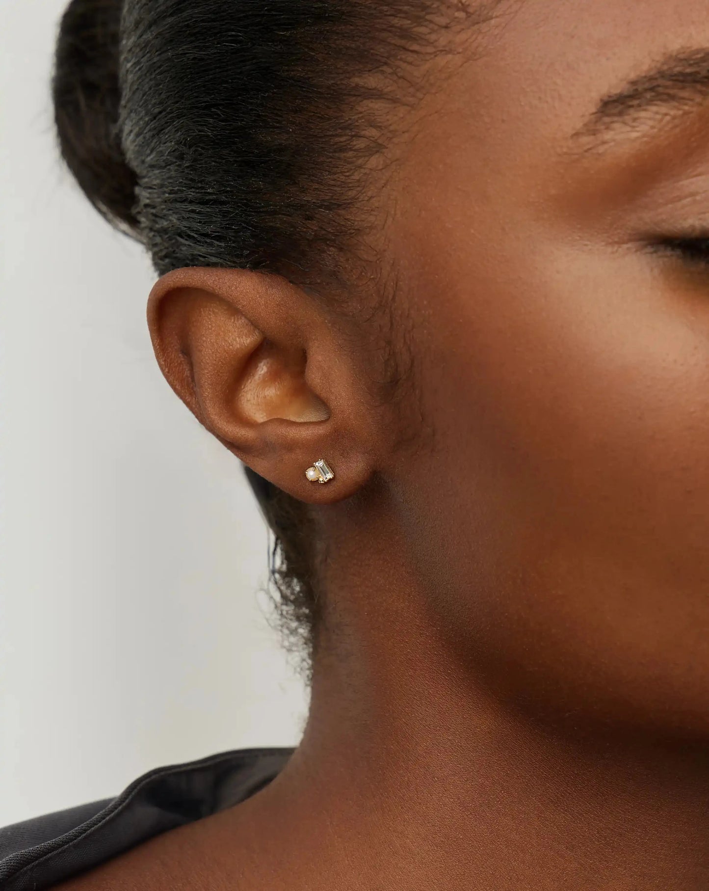 Solid Gold Diamond Pearl Stud Earrings | 14ct Solid Gold/Pearl Earrings Missoma 