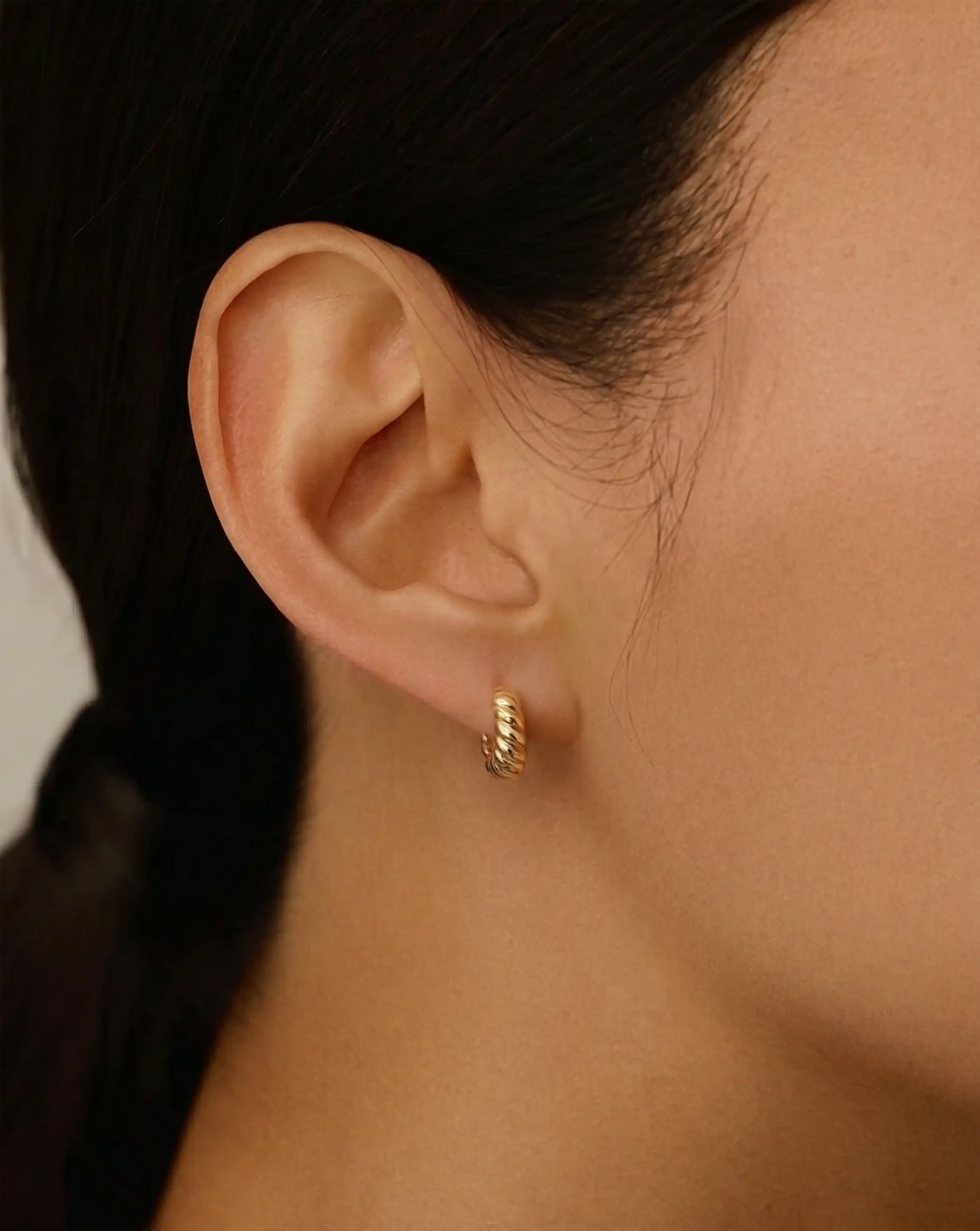 Solid Gold Twisted Huggies | 14ct Solid Gold Earrings Missoma 
