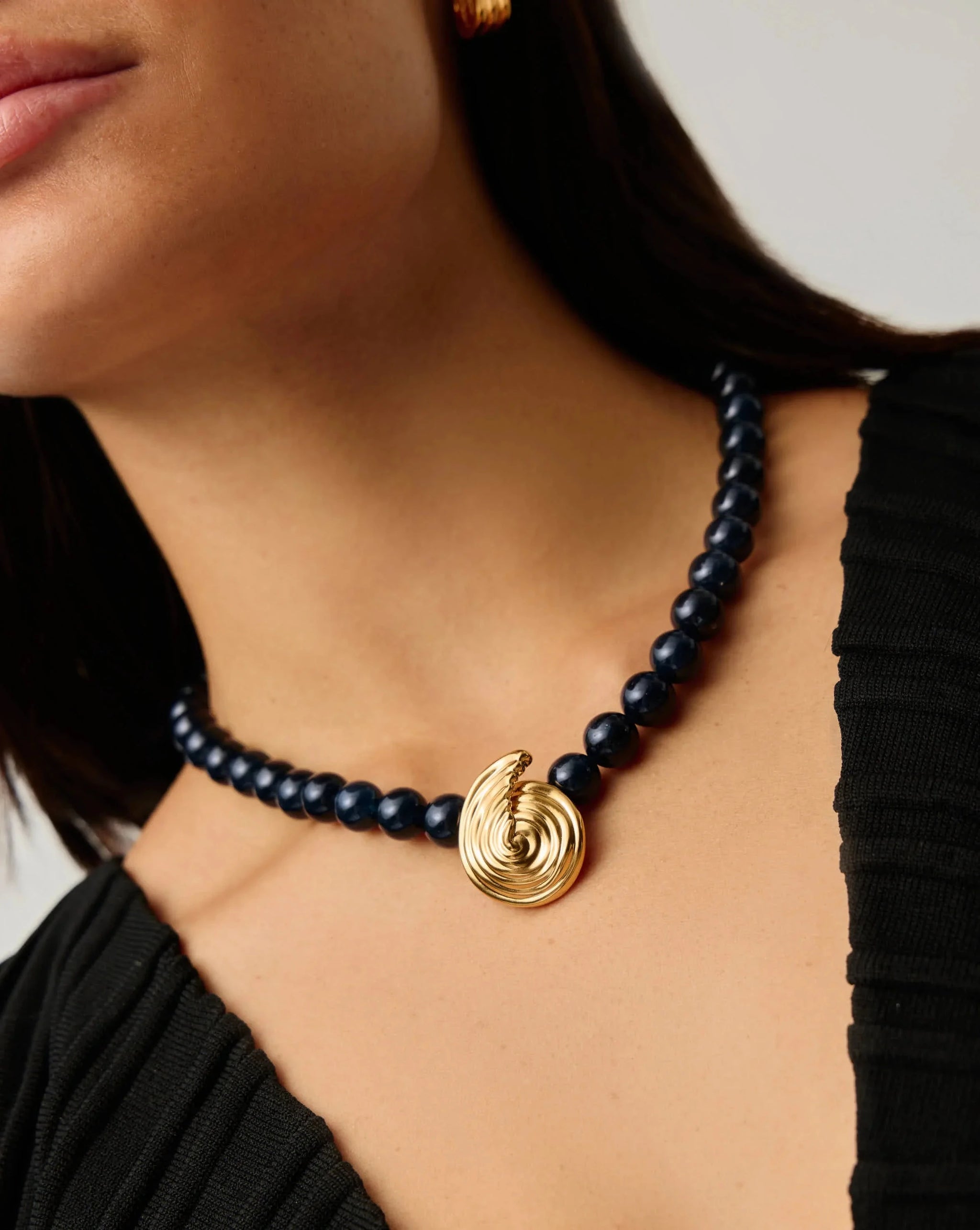 Spiral Gemstone Beaded Pendant Necklace | 18ct Gold Plated/Dark Blue Crystal Quartz Necklaces Missoma 