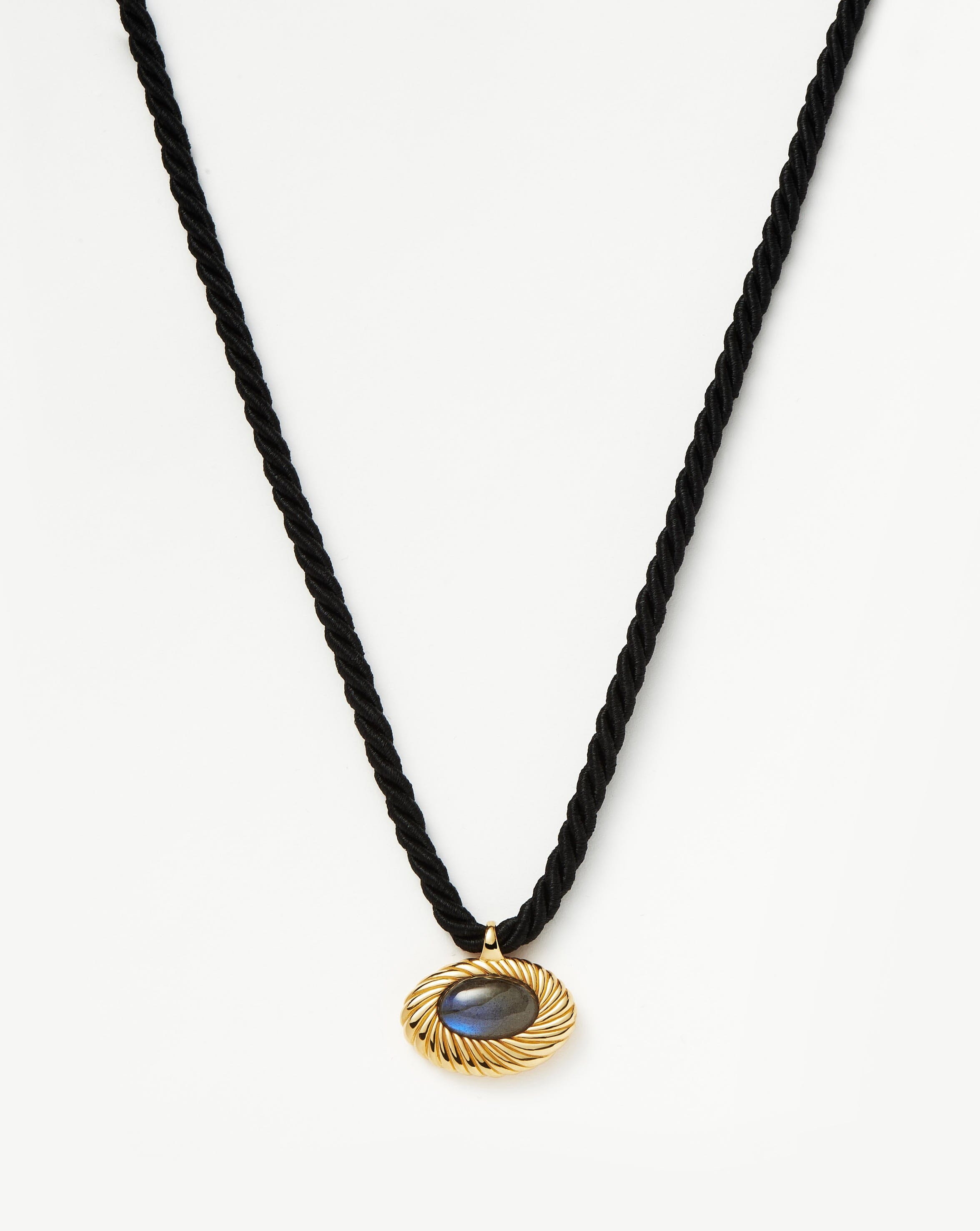 https://www.missoma.com/cdn/shop/files/wavy-ridge-caspia-gemstone-cord-necklace-necklaces-missoma-504299.jpg?v=1711653366&width=2351