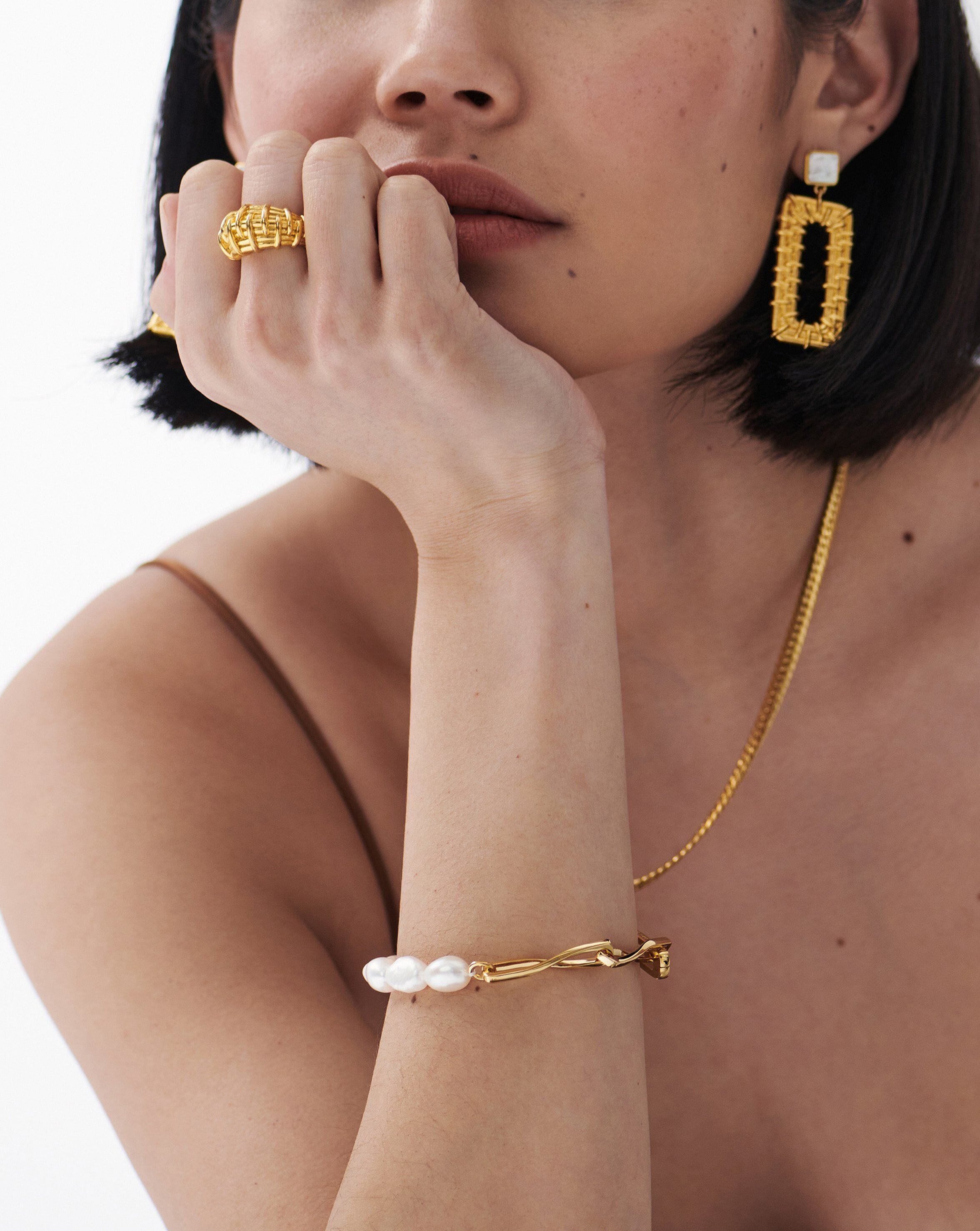 Baroque Pearl Twisted Link Bracelet | 18ct Gold Plated/Pearl Bracelets Missoma 