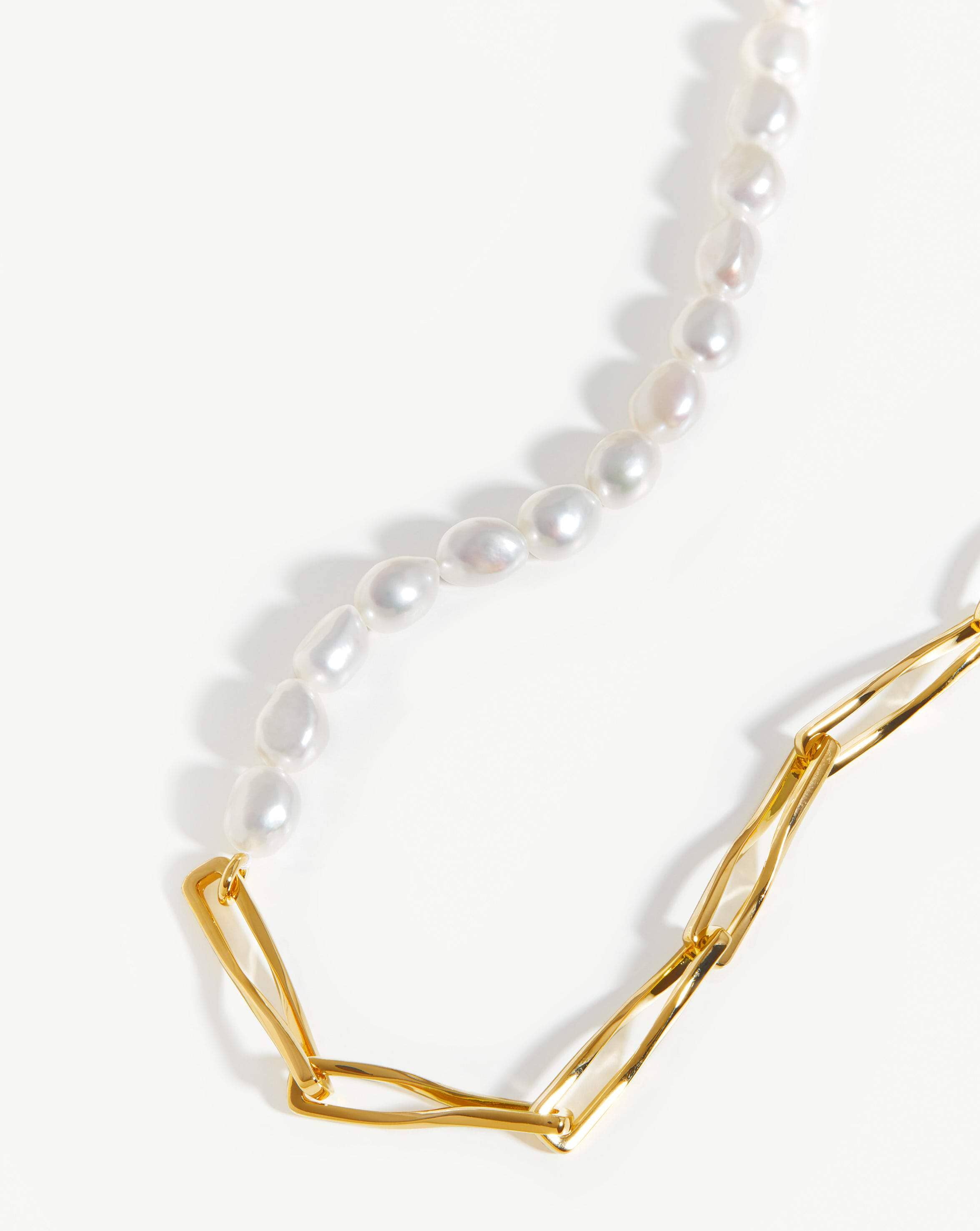 Baroque Pearl Twisted Link Necklace | 18ct Gold Plated/Pearl Necklaces Missoma 