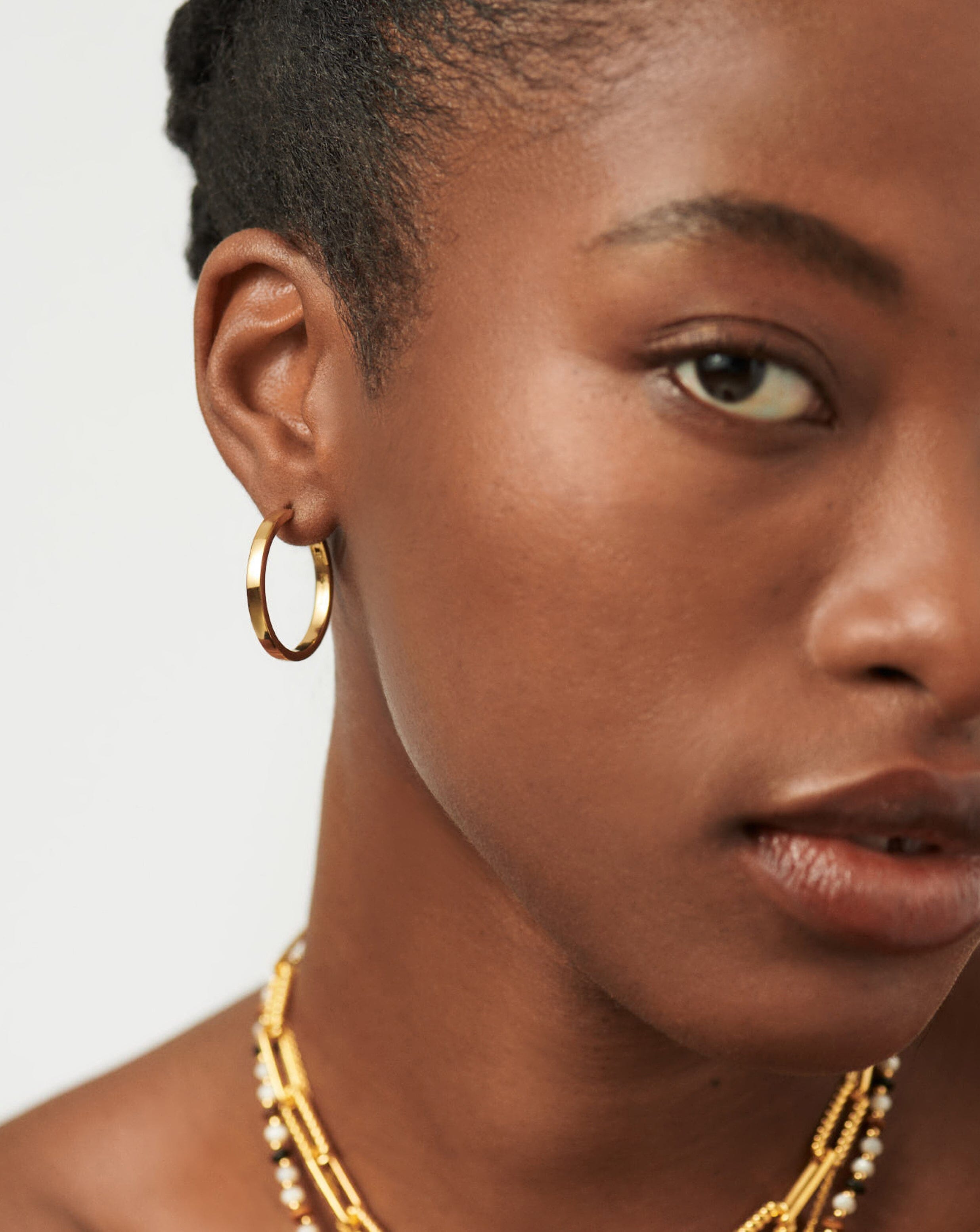 Classic Flat Medium Hoop Earrings | 18ct Gold Plated Vermeil Earrings Missoma 