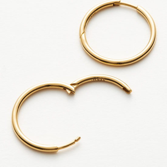 Classic Small Hoop Earrings | 18ct Gold Plated Earrings Missoma 