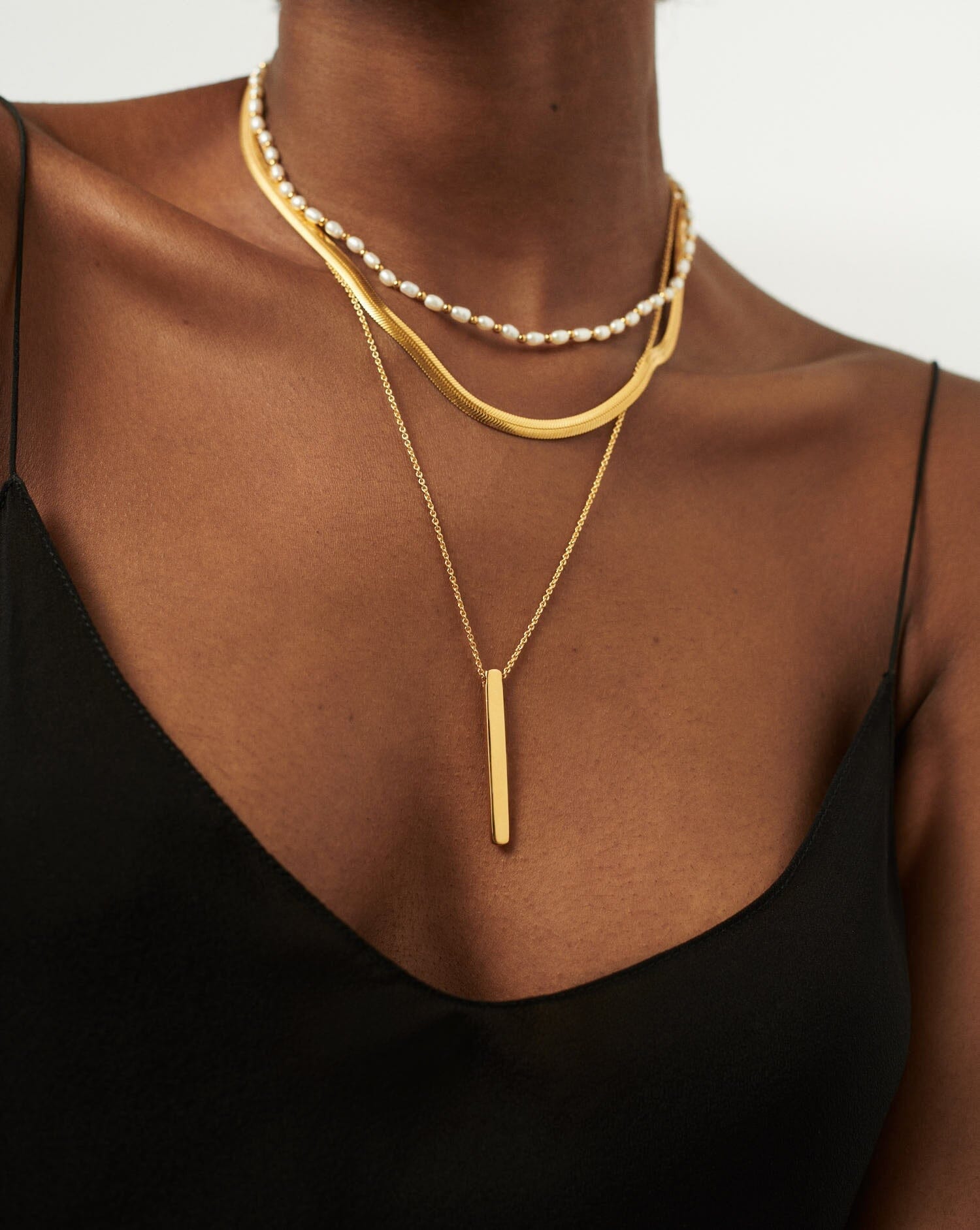 Engravable Bar Pendant Necklace | 18ct Gold Plated Vermeil Necklaces Missoma 