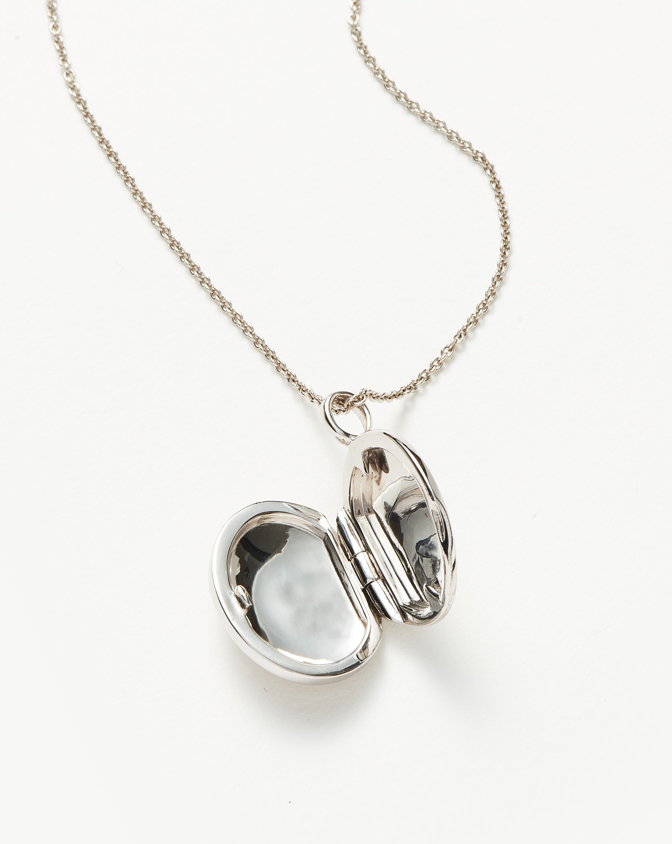 Engravable Oval Ridge Locket Pendant Necklace | Sterling Silver/Rainbow Moonstone Necklaces Missoma 