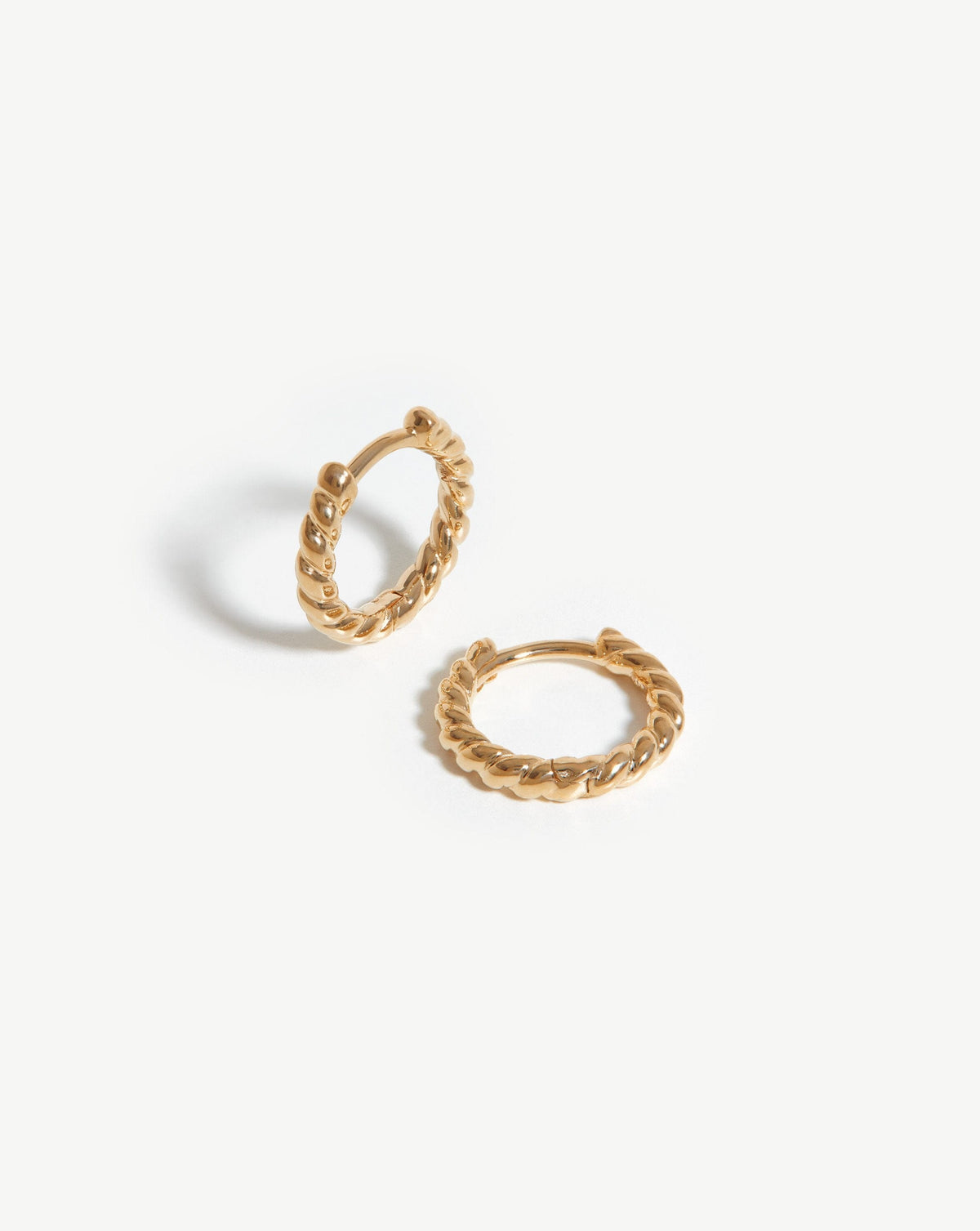 Solid Rope Huggies