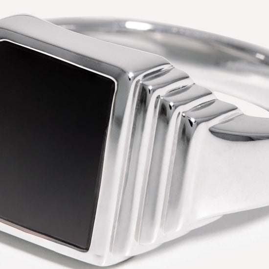 Fused Ridge Signet Ring | Sterling Silver/Black Spinel Rings Missoma 
