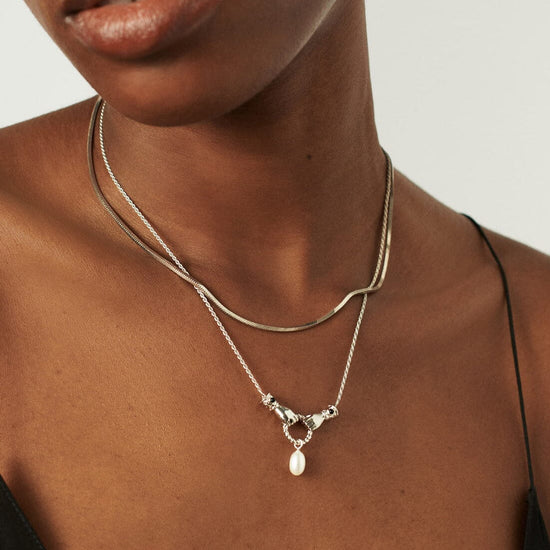 Harris Reed In Good Hands Drop Pendant Necklace | Silver Plated/Pearl & Black Onyx Necklaces Missoma 