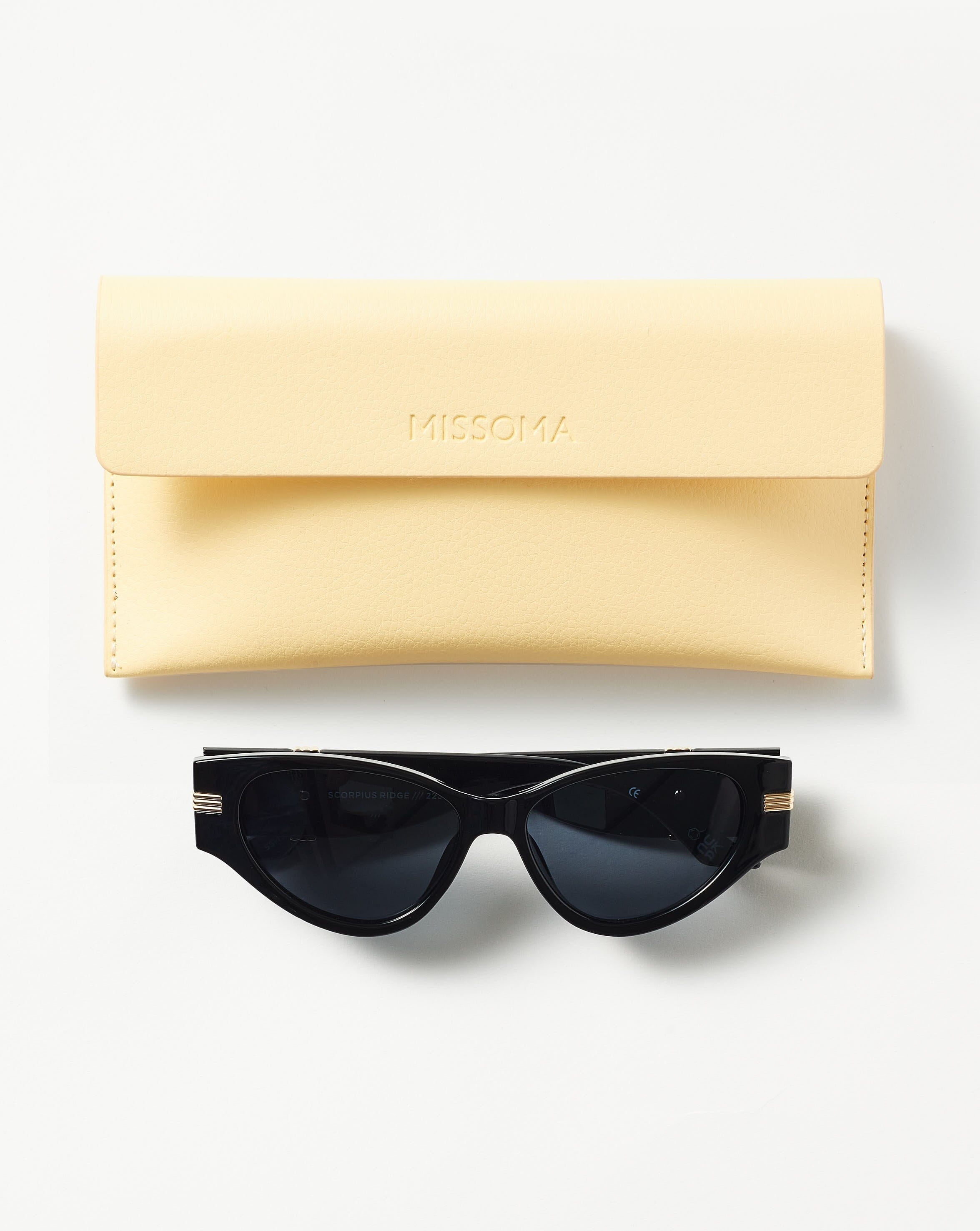 Le Specs Scorpius Ridge Cat-Eye Sunglasses | Black Accessories Missoma 
