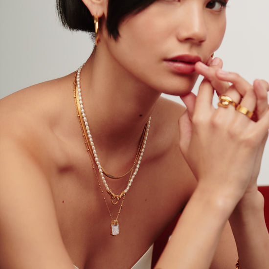Lena Charm Necklace | 18ct Gold Plated Vermeil/Rainbow Moonstone Necklaces Missoma 