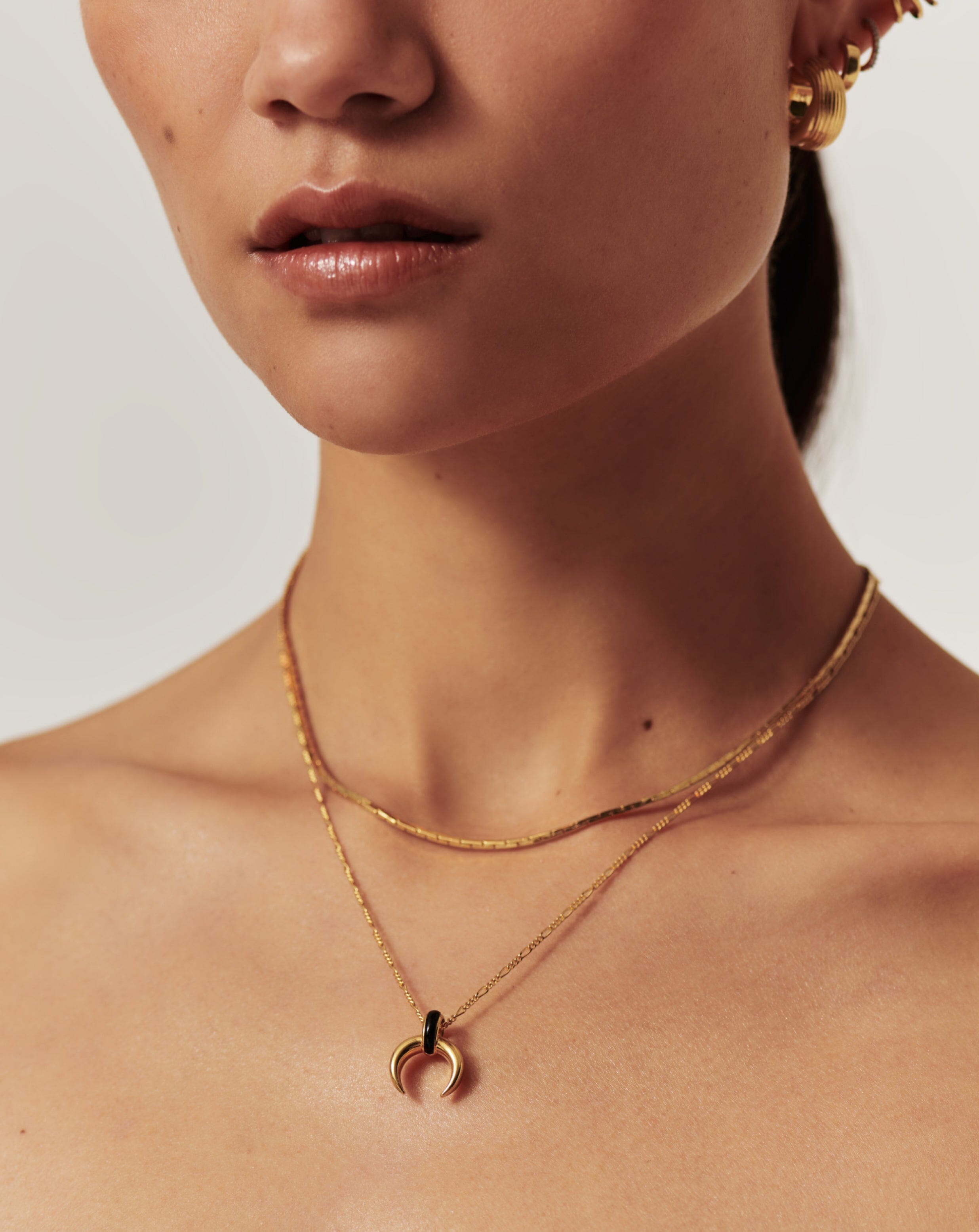 Black Onyx Heart Shaped Semi Precious Gemstone Pendant - (20mm) - Melworks  Online Beads