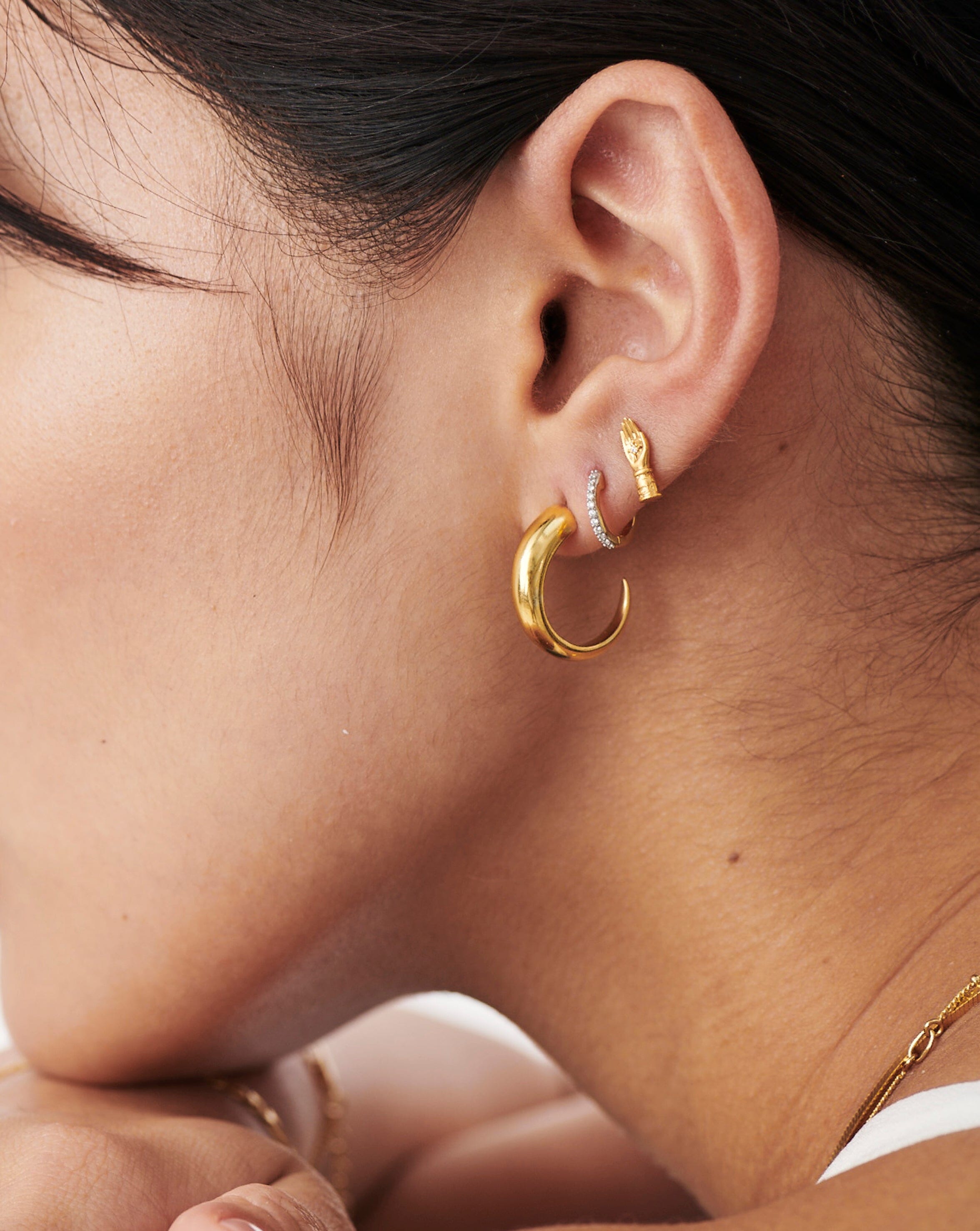 Medium Plain Claw Hoop Earrings | 18ct Gold Plated Vermeil Earrings Missoma 