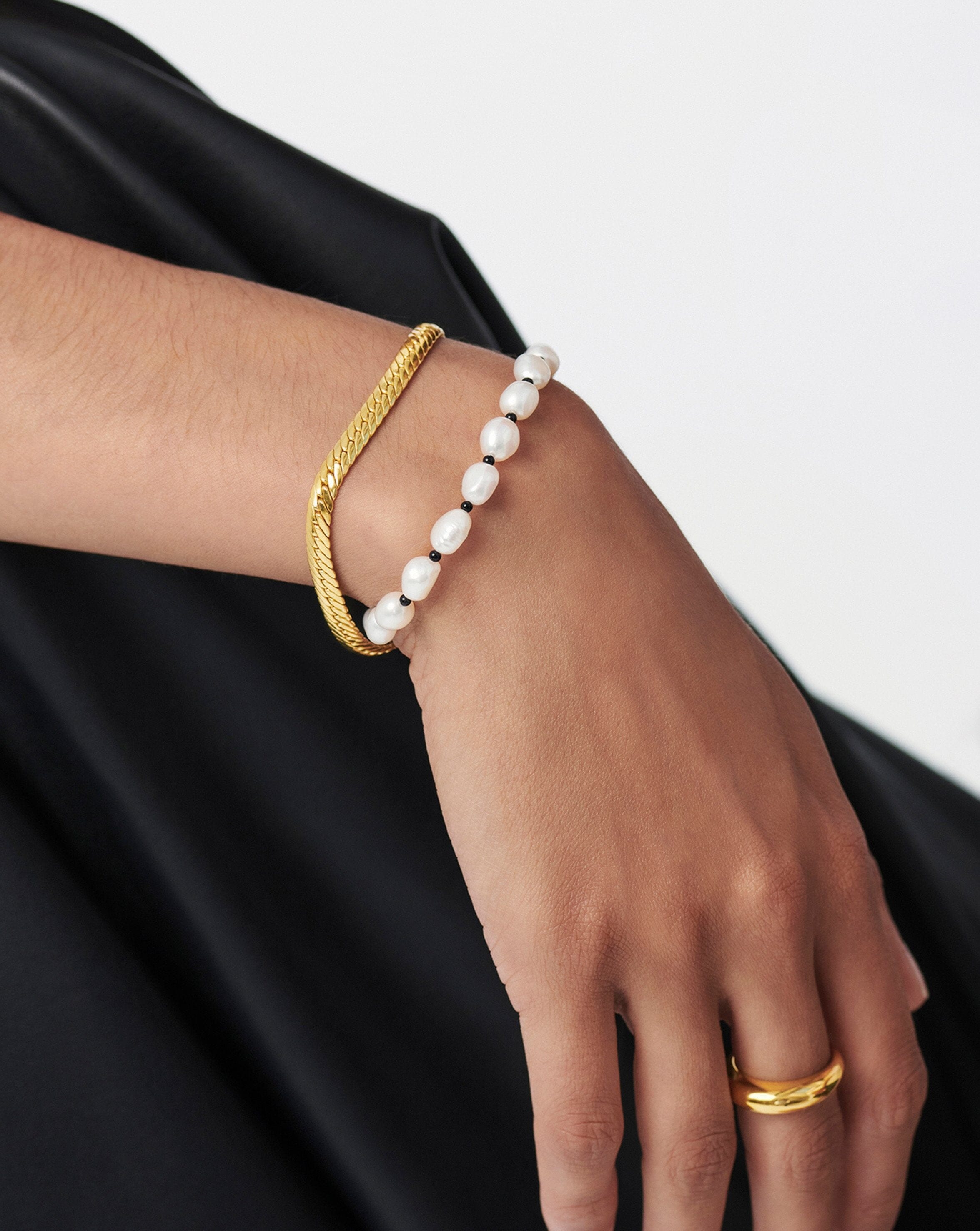 Pearl Beaded Gemstone Bracelet | 18ct Gold Plated/Pearl & Black Onyx Bracelets Missoma 