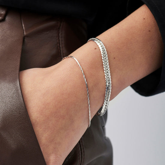 Savi Asymmetric Square Snake Chain Bracelet Bracelets Missoma 