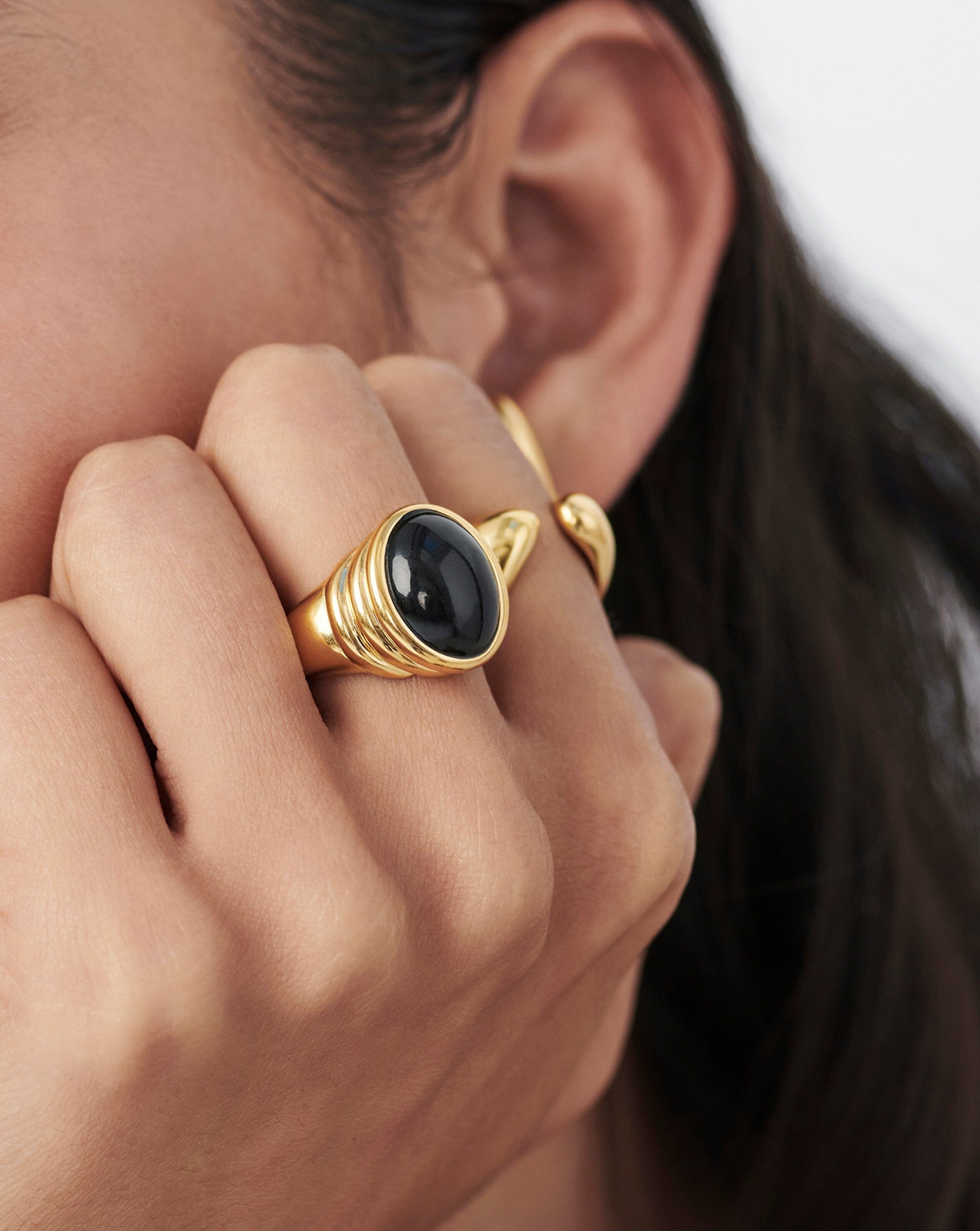 Savi Ridge Oval Gemstone Chunky Ring | 18ct Gold Plated Vermeil/Black Onyx Rings Missoma 