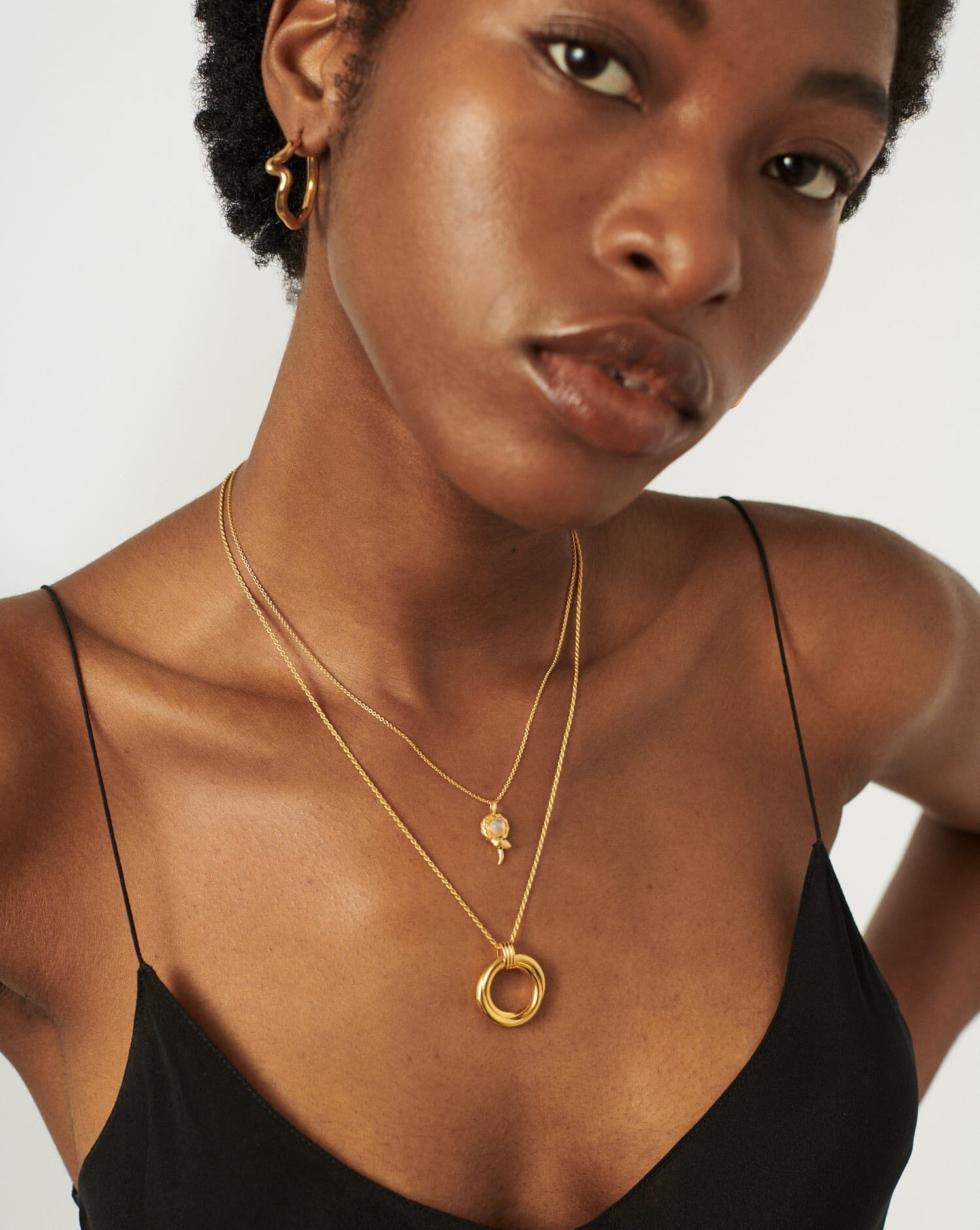 Missoma shop moonstone necklace