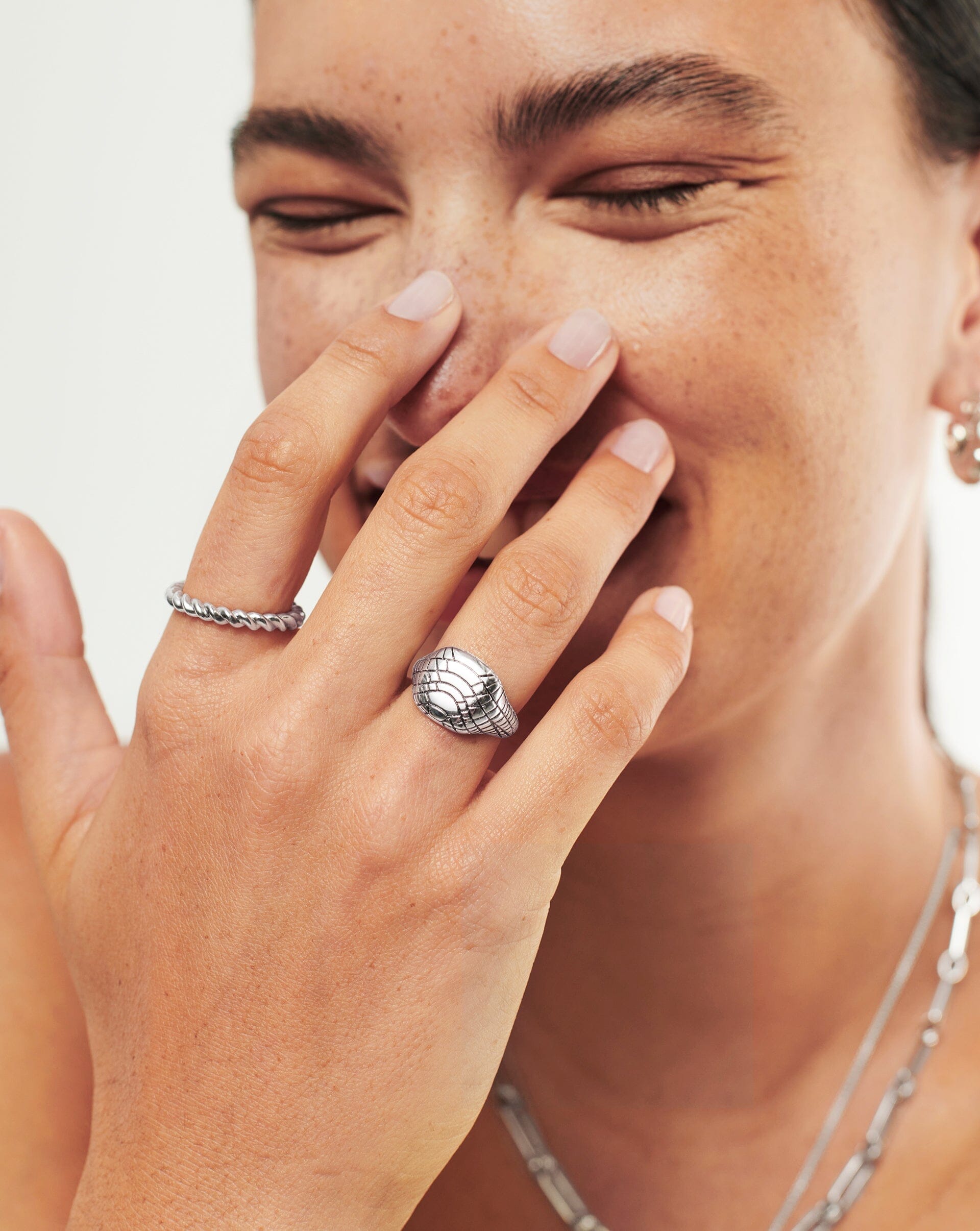 Missoma clearance signet ring