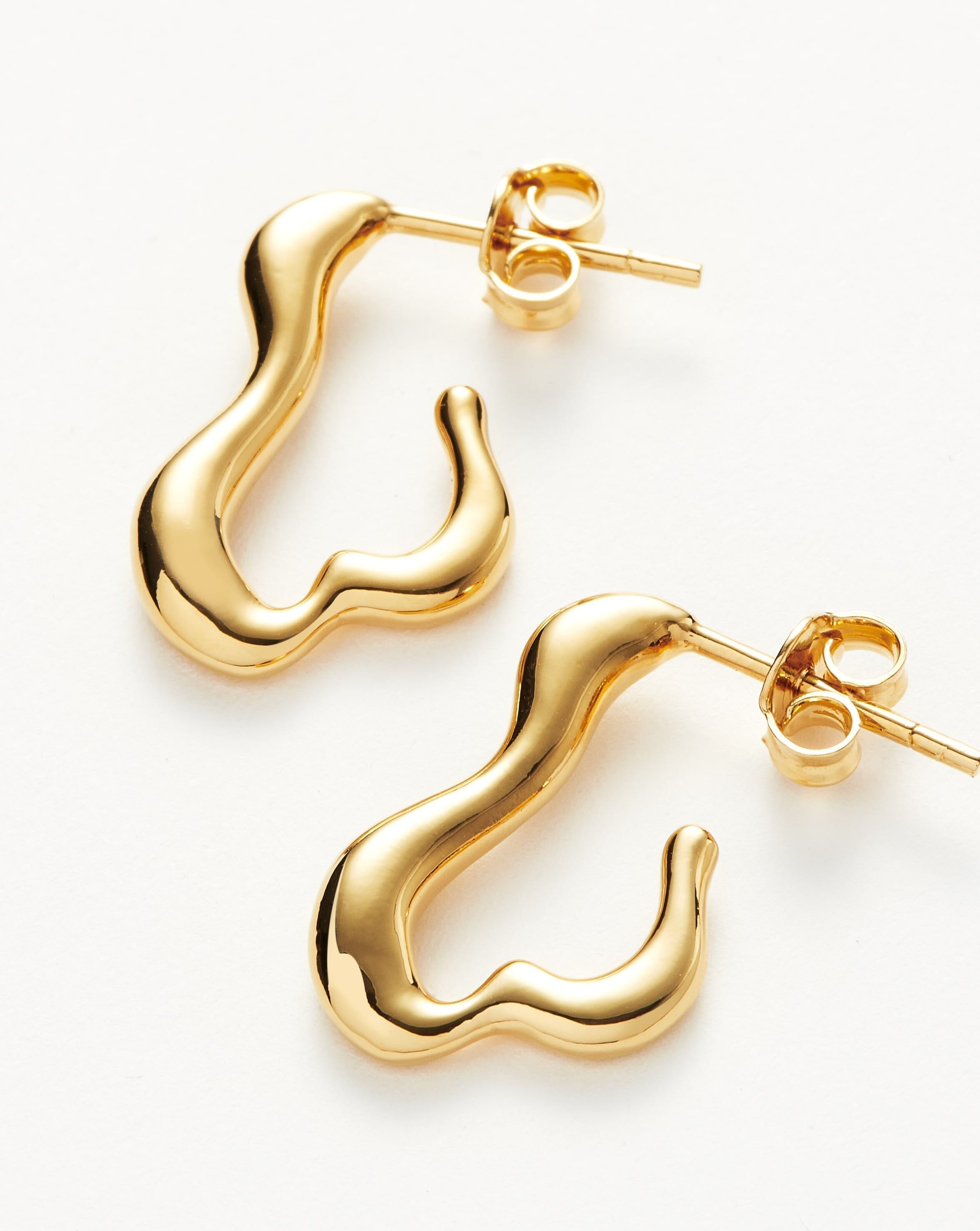 Squiggle Curve Medium Hoop Earrings Earrings Missoma 