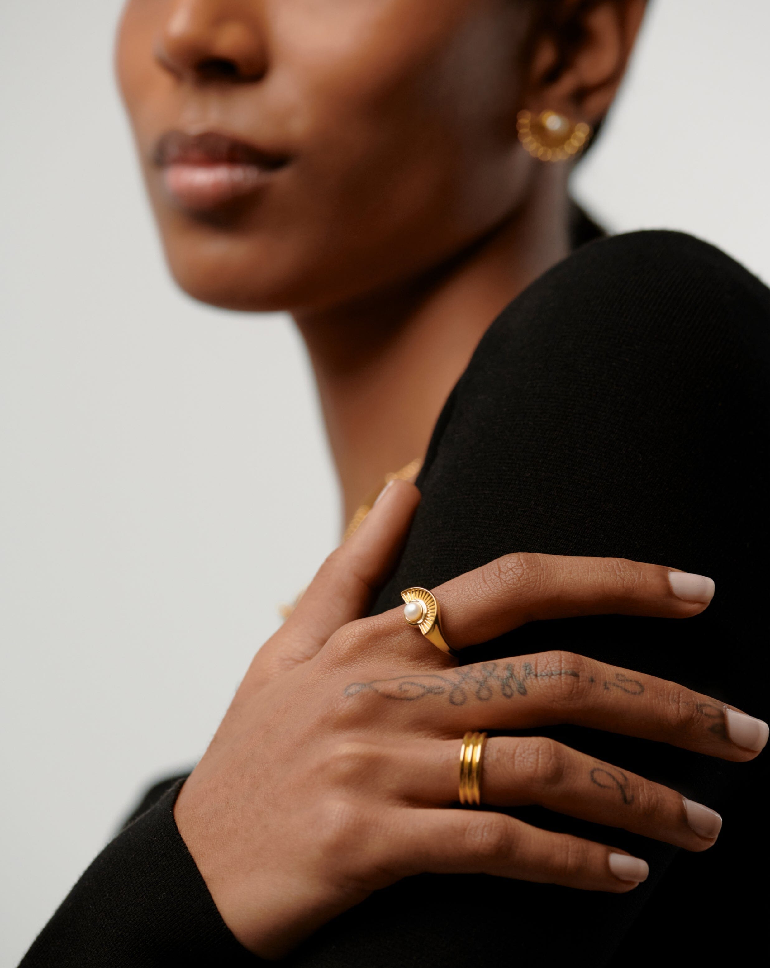 Zenyu Ridge Fan Gemstone Ring Rings Missoma